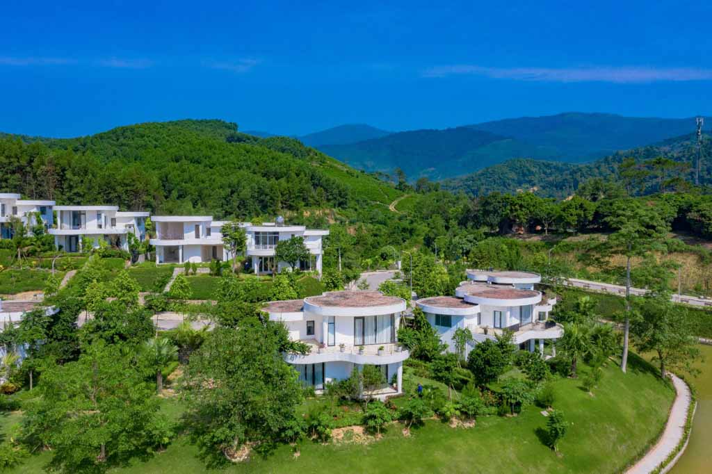 Ivory Villas Resort Hòa Bình