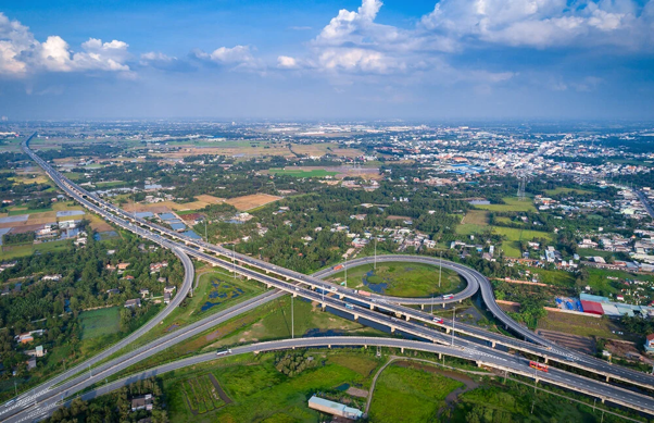 Cao tốc giúp kết nối miền Tây với sân bay và miền Bắc nhanh chóng  